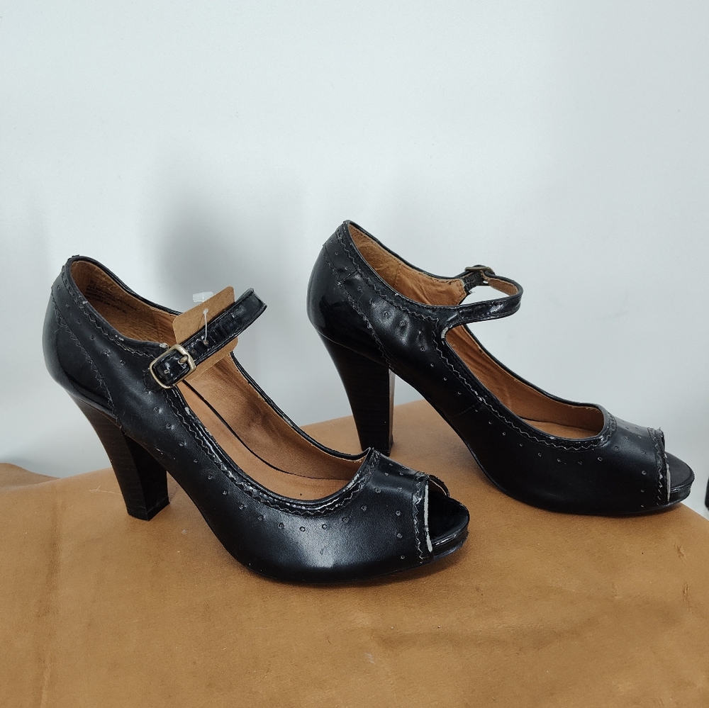 Mossimo Supply Co. Black Mary Jane Heels Size 9.5 - Picture 3 of 13